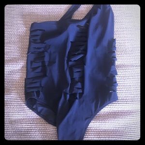 One shoulder one-piece swim suit